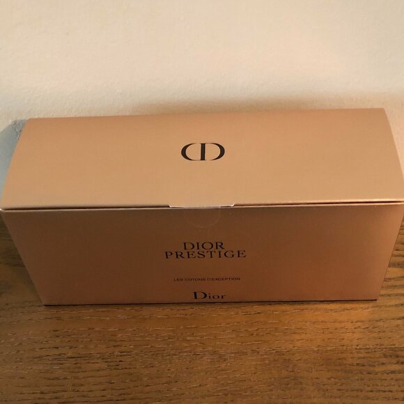Dior Prestige Cotton Pads NWT - Picture 2 of 4